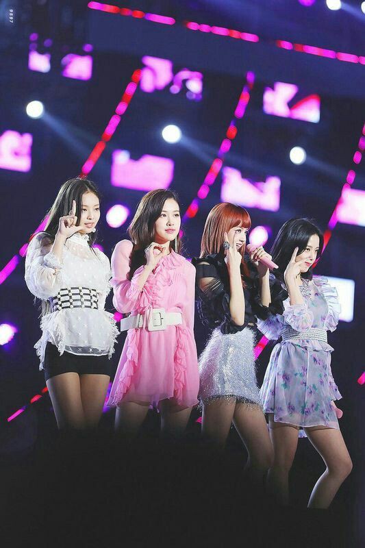 BLACKPINK vừa lập kỷ lục gì mà sánh vai với cả girlgroup huyền thoại Spice Girls? - Ảnh 2.