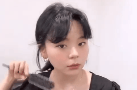 Cho ng&agrave;y n&oacute;ng chỉ muốn dẹp hết t&oacute;c m&aacute;i: C&oacute; một c&aacute;ch cực hay để bạn hack t&oacute;c m&aacute;i bằng th&agrave;nh kiểu t&oacute;c bổ luống trendy m&aacute;t mẻ - Ảnh 4.