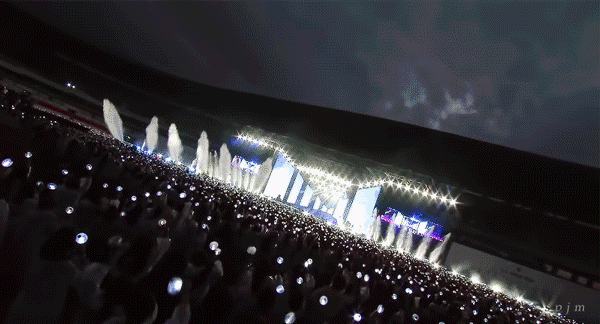 Netizen choáng ngợp trước concert hoành tráng của BTS nhưng cách vận chuyển... 375 tấn đạo cụ mới gây trầm trồ! - Ảnh 14.