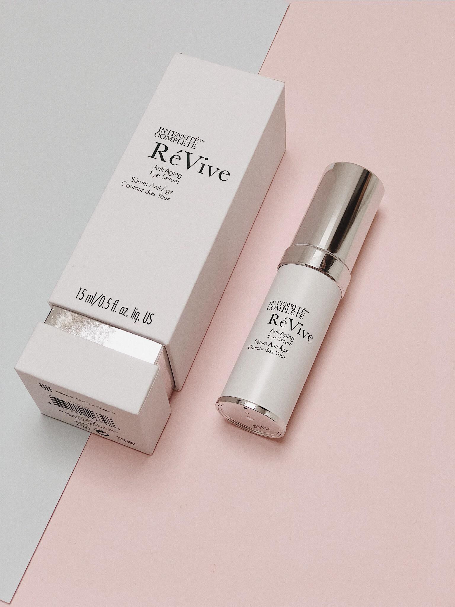 Ngoài 70 nhưng da vẫn căng bóng như mới 30, người phụ này tiết lộ 7 chai serum mình dùng và thú vị hơn cả là cách mix 3 loại serum thần thánh - Ảnh 7.