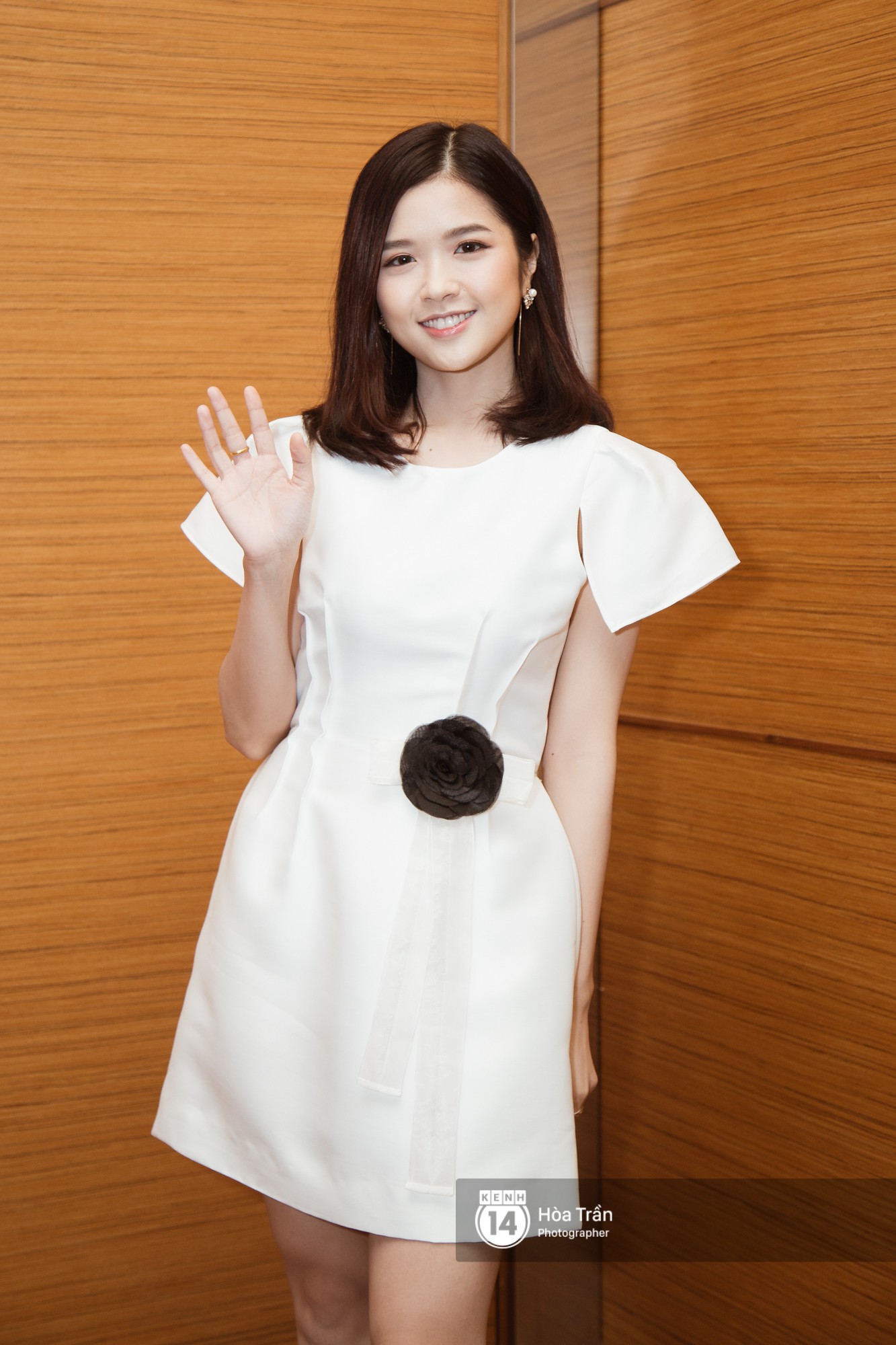 Sự kiện quy tụ dàn sao đình đám Vbiz hôm nay: Nhã Phương kín đáo sánh đôi bên Trường Giang, Chi Pu hờ hững khoe vai trần gợi cảm - Ảnh 21. Sự kiện quy tụ dàn sao đình đám Vbiz hôm nay: Nhã Phương kín đáo sánh đôi bên Trường Giang, Chi Pu hờ hững khoe vai trần gợi cảm - Ảnh 21.