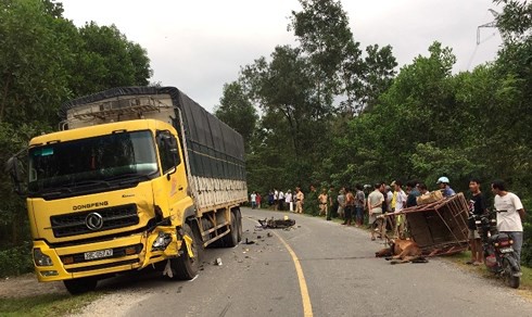 Cầm dao đe dọa công an khi nghe tin em trai bị tai nạn - Ảnh 2.