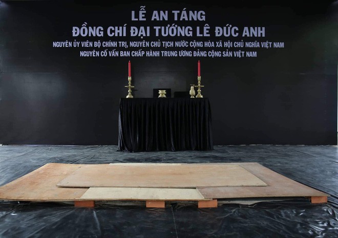 Lễ an táng cố Chủ tịch nước Lê Đức Anh ở TP Hồ Chí Minh - Ảnh 35. Lễ an táng cố Chủ tịch nước Lê Đức Anh ở TP Hồ Chí Minh - Ảnh 35.