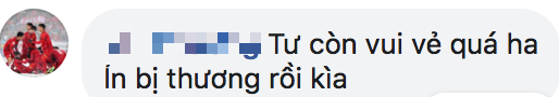 Fan ùa vào trách Bùi Tiến Dũng vô tâm, đăng ảnh tươi cười khi bạn thân Đình Trọng đau đớn vì chấn thương - Ảnh 2.