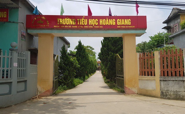 Trả lại hàng trăm triệu thu tiền buổi 2 cho phụ huynh ở Thanh Hóa - Ảnh 1.