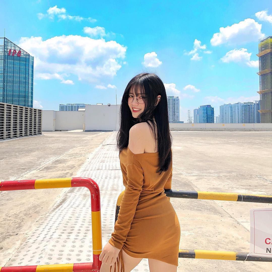 Hội Girl Xinh 2000 Mới Nổi: Người Nhan Sắc Tựa Nàng Thơ, Người Được Cả Báo  Nước Ngoài Gọi Tên