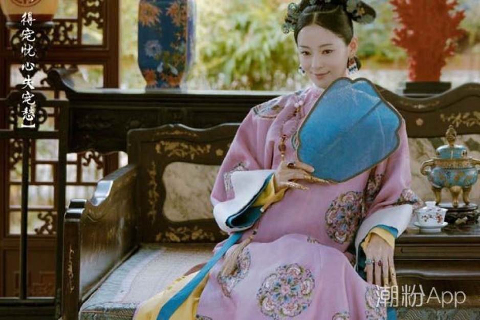 Chưa kịp mừng vì được đóng phim với chồng, Thuần phi đã té ngửa nhận ra vào vai mẹ con - Ảnh 2. Chưa kịp mừng vì được đóng phim với chồng, Thuần phi đã té ngửa nhận ra vào vai mẹ con - Ảnh 2.