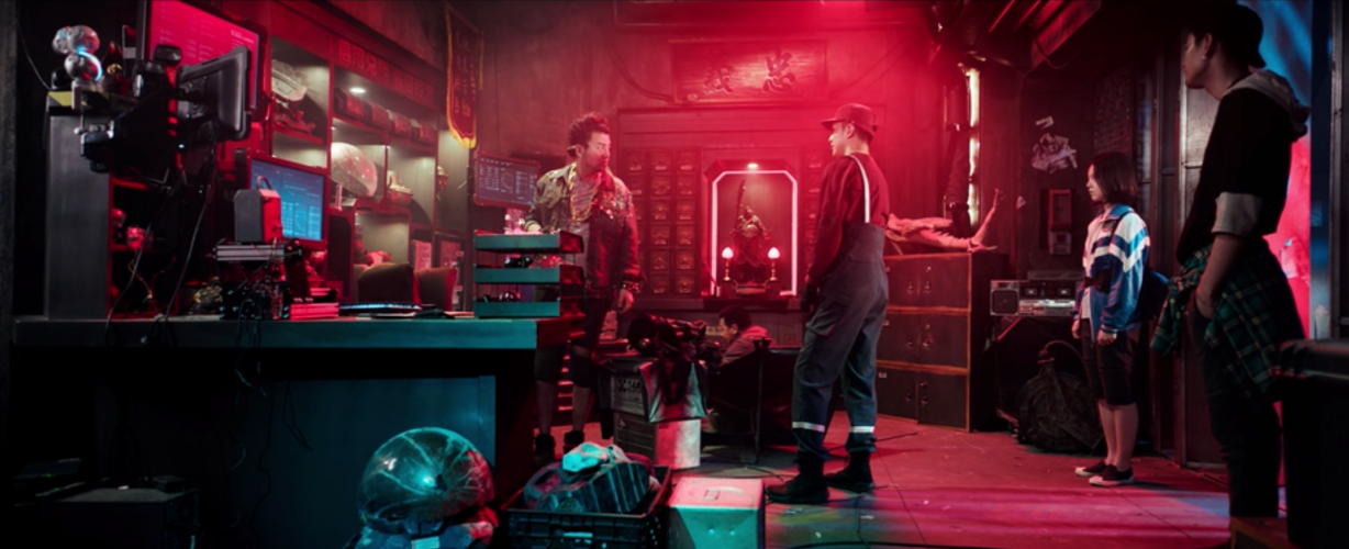 Lưu Lạc Địa Cầu:  Bom tấn ăn kh&aacute;ch nhất thế giới 2019 chỉ sau MARVEL, 10 điểm kỹ xảo 5 điểm nội dung - Ảnh 13.