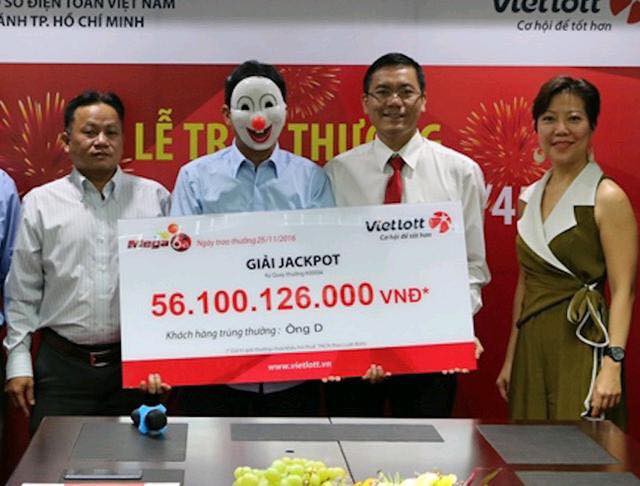 Bộ sưu tập những chiếc mặt nạ Vietlott đủ thể loại của chủ nhân giải Jackpot trị giá hàng tỷ đồng - Ảnh 13.