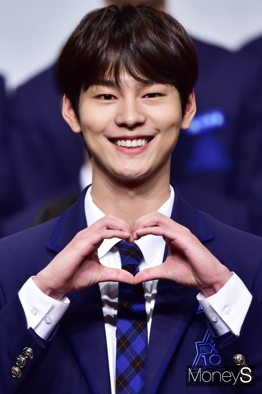 27 tuổi vẫn thi Produce X 101, nam diễn viên khiến cố vấn nghẹn ngào khi chia sẻ lý do! - Ảnh 1.