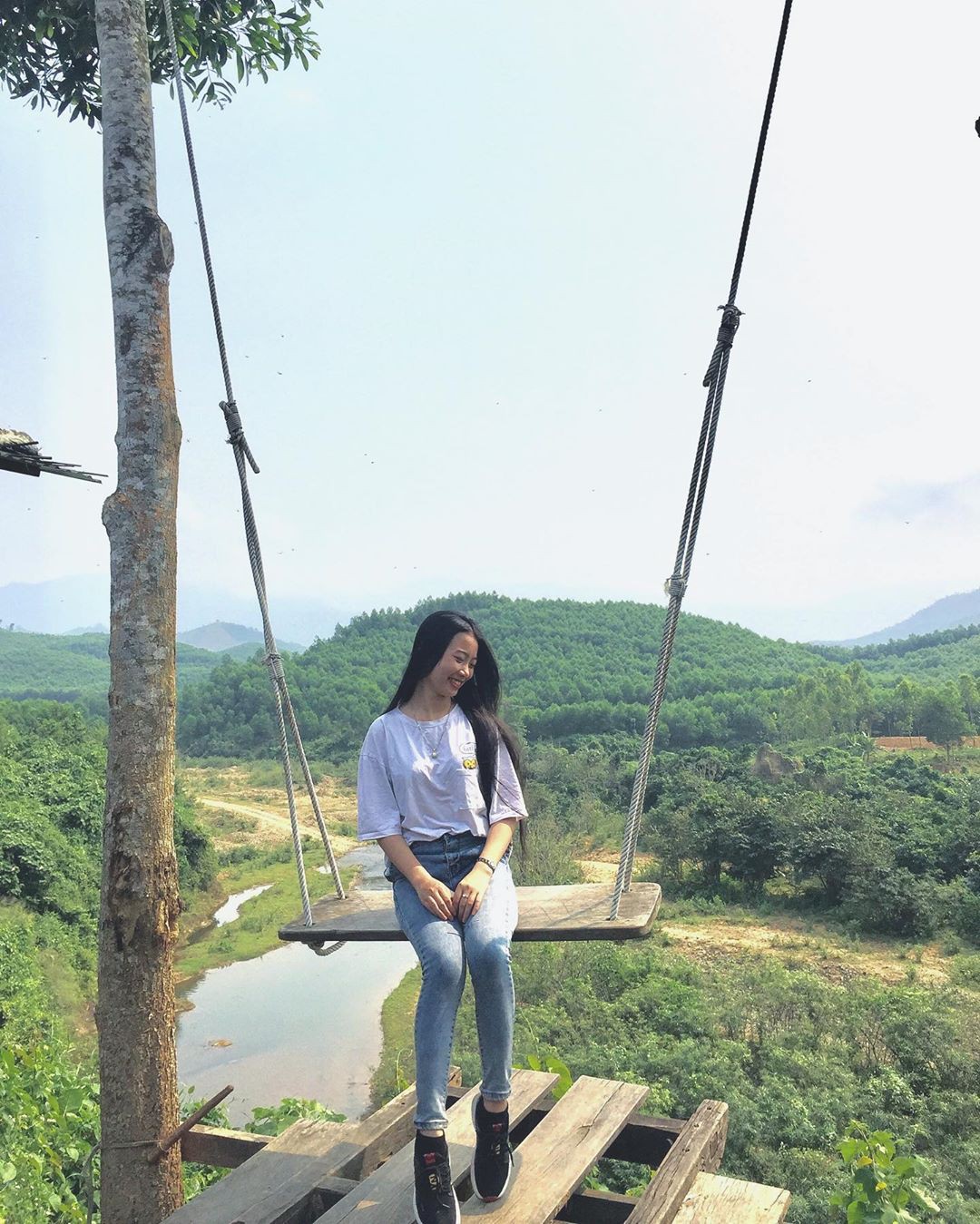 Cần gì đến Bali, tại Việt Nam cũng có xích đu gỗ view trọn thung lũng tha hồ cho bạn “thót tim” bay lượn! - Ảnh 26. Cần gì đến Bali, tại Việt Nam cũng có xích đu gỗ view trọn thung lũng tha hồ cho bạn “thót tim” bay lượn! - Ảnh 26.