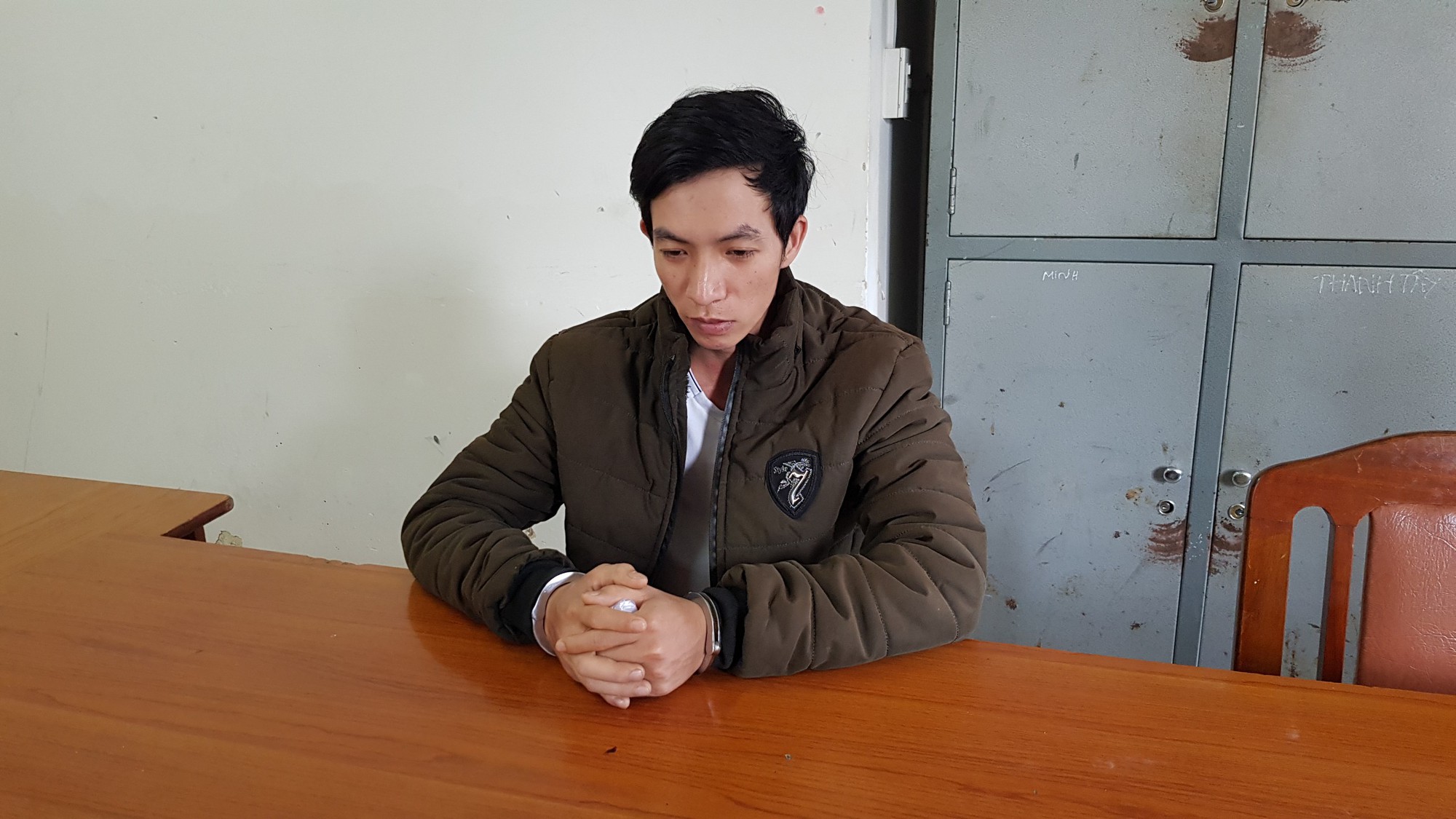 Bắt 9X cướp giật tài sản du khách nước ngoài tại Đà Lạt - Ảnh 1. Bắt 9X cướp giật tài sản du khách nước ngoài tại Đà Lạt - Ảnh 1.
