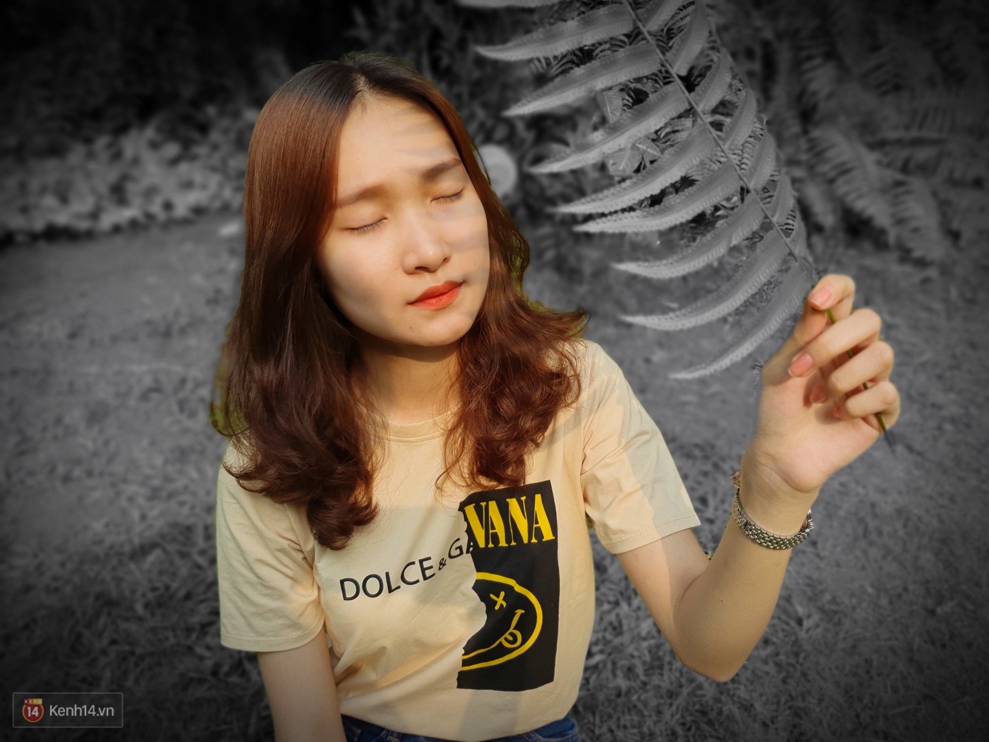 Thêm mắm muối vào bức ảnh chân dung với tính năng Color Point trên Galaxy S10 - Ảnh 6. Thêm mắm muối vào bức ảnh chân dung với tính năng Color Point trên Galaxy S10 - Ảnh 6.