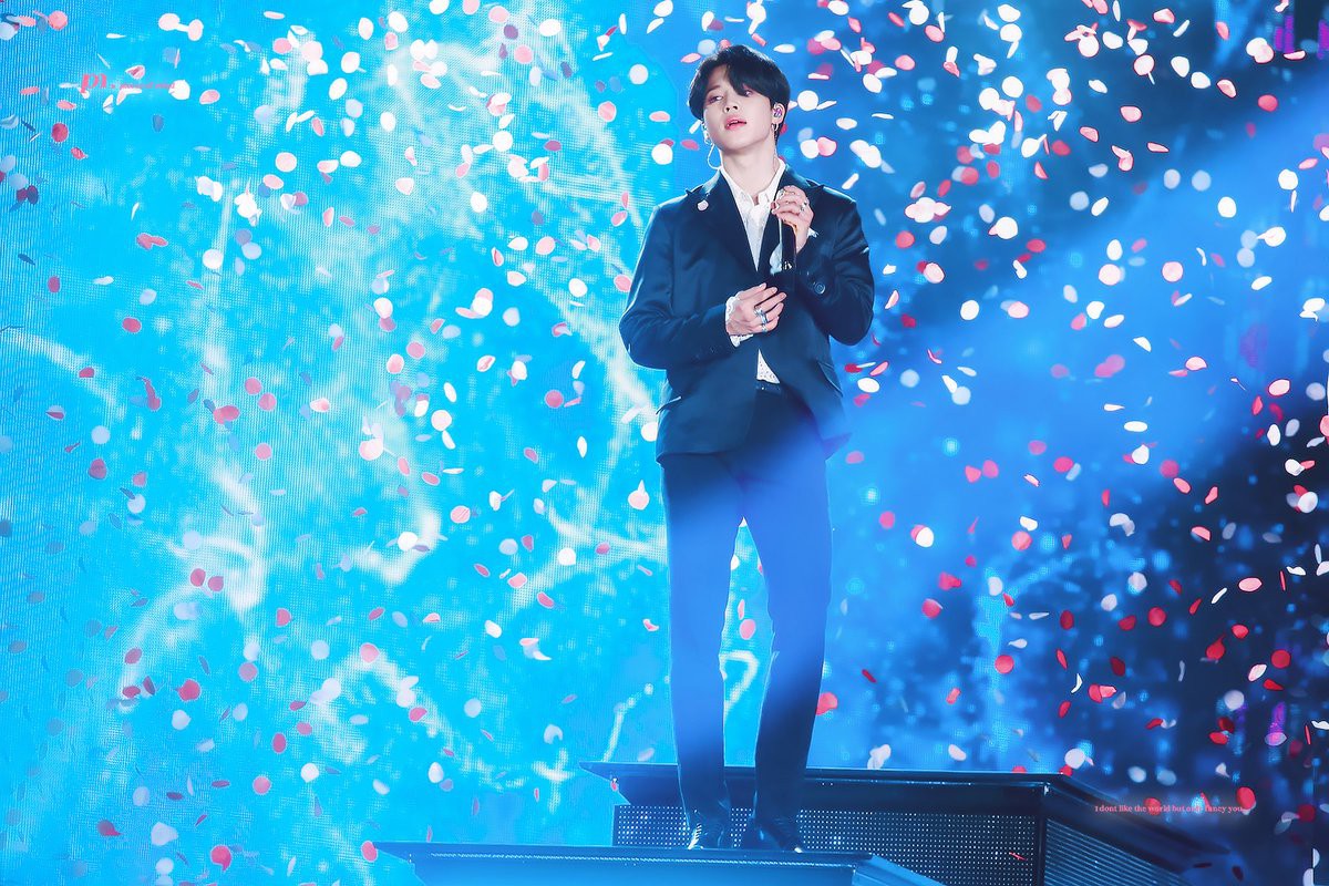 Jimin BTS là Nam thần tượng đình đám nhất năm 2019 100 tự hào  Giải Cống  hiến