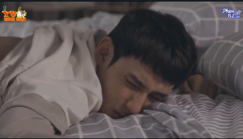 Dịu d&agrave;ng từ &aacute;nh mắt đến cử chỉ, trai đẹp HIStory 3 nửa đ&ecirc;m đ&egrave; nhau ra xức dầu - Ảnh 5.