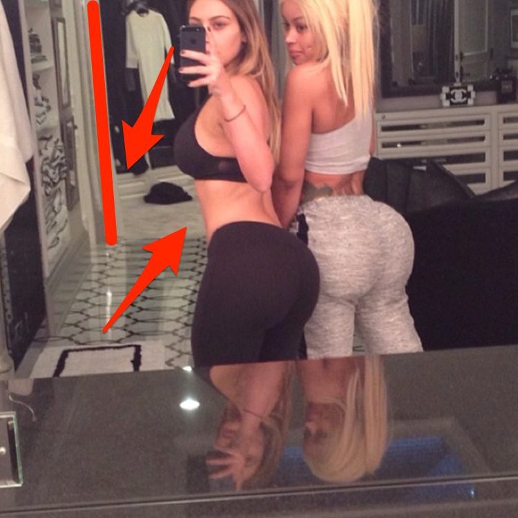 Top 10 ảnh Photoshop fail toàn tập của sao: Có người teo nửa bụng, nóng nhất vẫn là hội chị em Kardashian - Ảnh 9. Top 10 ảnh Photoshop fail toàn tập của sao: Có người teo nửa bụng, nóng nhất vẫn là hội chị em Kardashian - Ảnh 9.