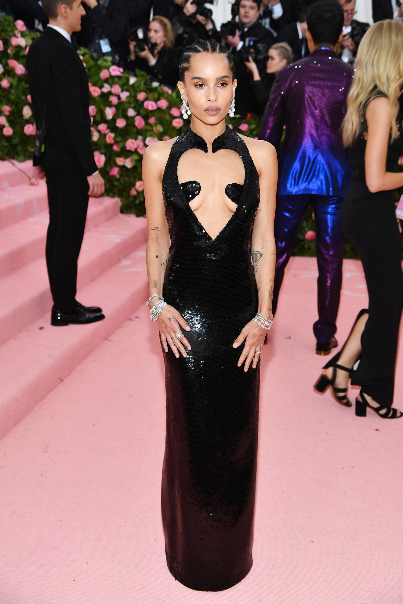 Met Gala 2019 (P2): Kylie và Kendall nổi nhất hội, Kim diện váy chảy nước ảo diệu nhưng bó nghẹt thở - Ảnh 18. Met Gala 2019 (P2): Kylie và Kendall nổi nhất hội, Kim diện váy chảy nước ảo diệu nhưng bó nghẹt thở - Ảnh 18.