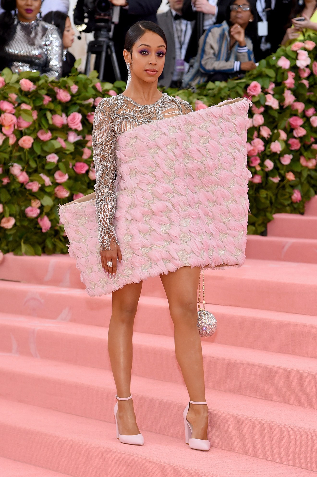 Met Gala 2019 (P2): Kylie và Kendall nổi nhất hội, Kim diện váy chảy nước ảo diệu nhưng bó nghẹt thở - Ảnh 41. Met Gala 2019 (P2): Kylie và Kendall nổi nhất hội, Kim diện váy chảy nước ảo diệu nhưng bó nghẹt thở - Ảnh 41.