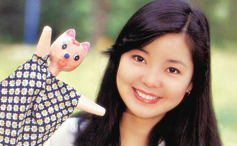 Tr&ograve;n 24 năm sau c&aacute;i chết b&iacute; ẩn, Đặng Lệ Qu&acirc;n khiến người h&acirc;m mộ tiếc nuối với nhan sắc một thời lẫy lừng - Ảnh 10.