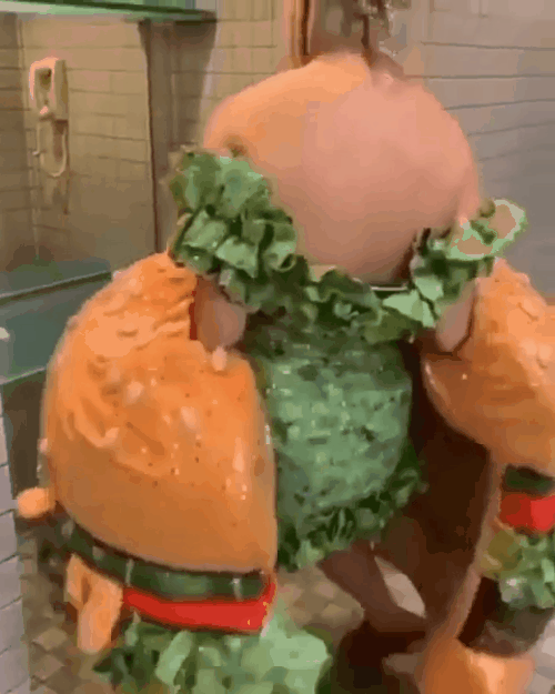 Nếu thắc mắc Katy Perry đi vệ sinh kiểu gì khi diện bộ đồ hamburger thì đây là câu trả lời cho bạn! - Ảnh 5.