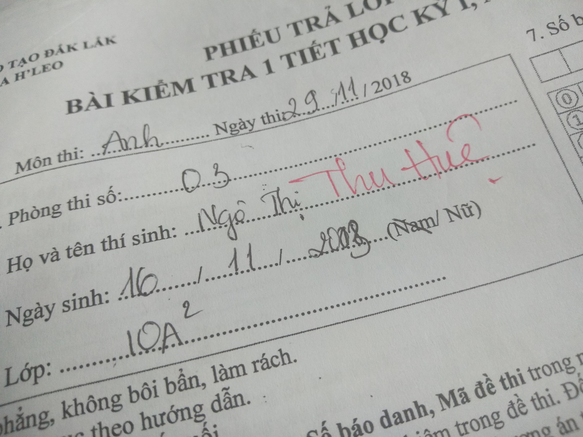 Tổng hợp những tình huống mất não của học sinh trong phòng thi, run đến nỗi quên luôn tên mình! - Ảnh 10. Tổng hợp những tình huống mất não của học sinh trong phòng thi, run đến nỗi quên luôn tên mình! - Ảnh 10.