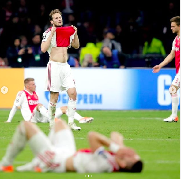 Những hình ảnh tràn ngập đau thương của Ajax Amsterdam sau khi bị đội bóng của Son Heung-min kết liễu ở giây bù giờ cuối cùng - Ảnh 18.