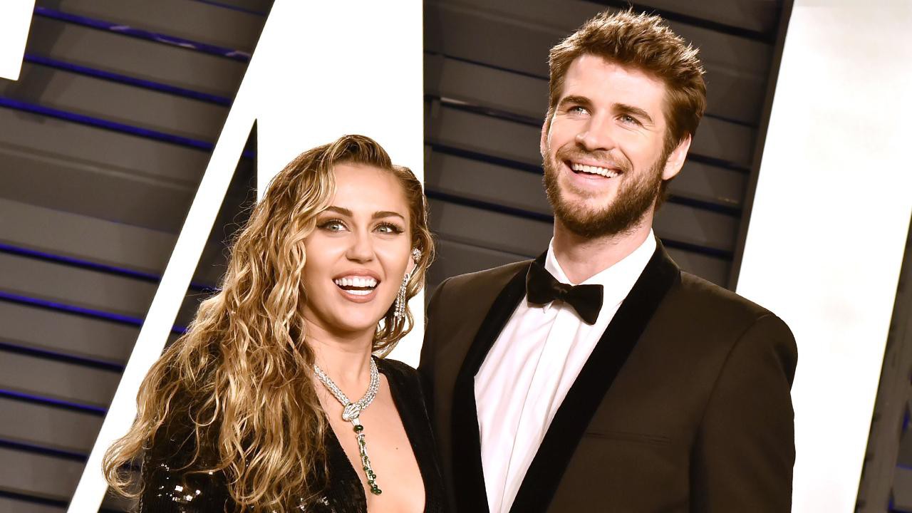 Miley Cyrus: Nàng công chúa Disney chinh phục cả thế giới và chàng hoàng tử đời mình bằng cái điên bản năng - Ảnh 13. Miley Cyrus: Nàng công chúa Disney chinh phục cả thế giới và chàng hoàng tử đời mình bằng cái điên bản năng - Ảnh 13.