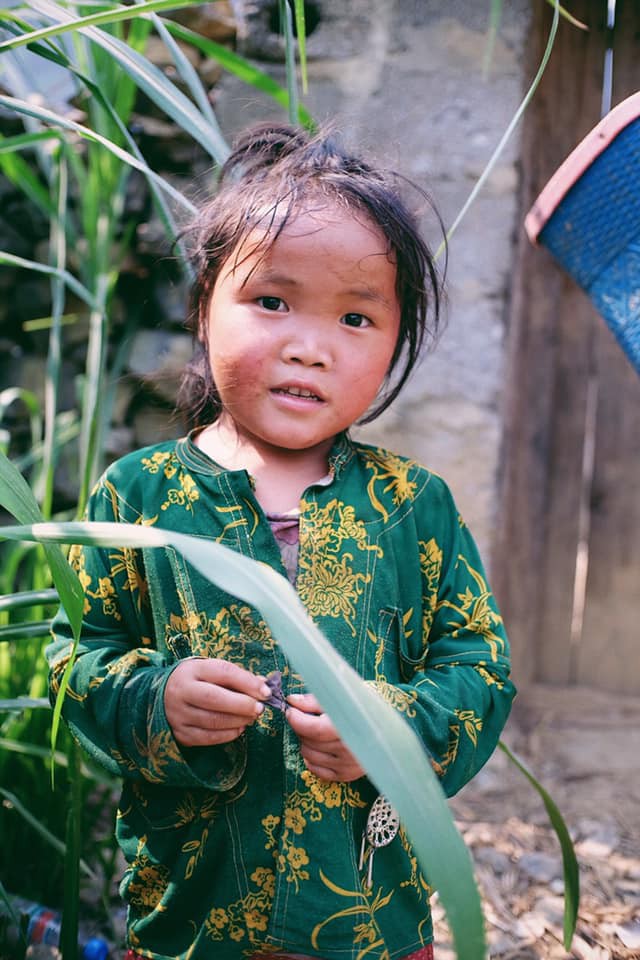 Cuộc trò chuyện lúc nửa đêm với cô gái đi Hà Giang để “gom về một vườn trẻ”: Chỉ mong các em mãi giữ được sự thuần khiết như hoa như sương vùng đất này - Ảnh 21.