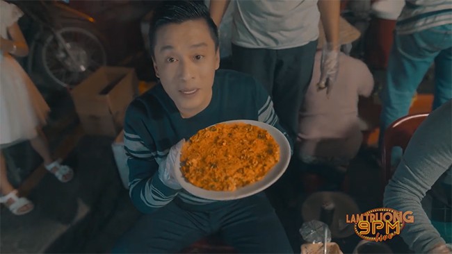 Tin được không, anh Hai Lam Trường cũng làm food blogger giới thiệu món ngon Đà Lạt cho mọi người này - Ảnh 2.
