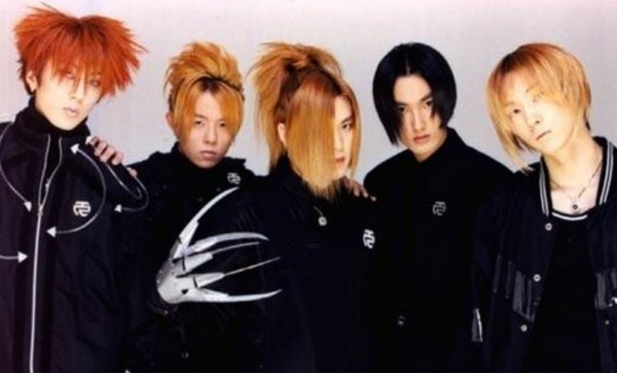 Ngắm lại kiểu tóc của 10 idol Hàn “hot hit” thập niên 90, netizen mới thở phào: May mà thời đó đã qua - Ảnh 2.