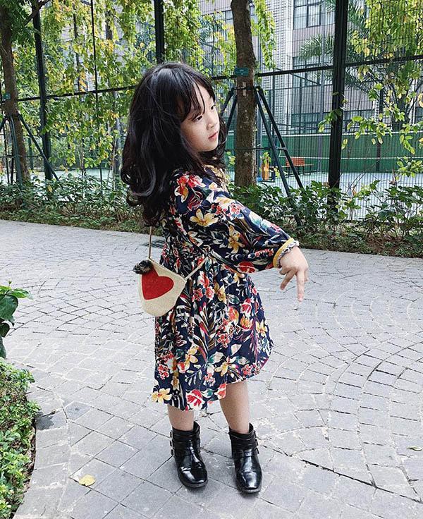 Style của 5 nhóc tỳ nhà hot mom Việt: Cá tính thời thượng có khi còn ăn đứt cả bố mẹ  - Ảnh 13.