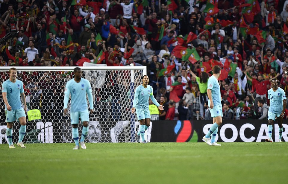 Fan của Cristiano Ronaldo vui nhất hôm nay: CR7 lại có thêm danh hiệu lớn ở tầm ĐTQG - Ảnh 5.