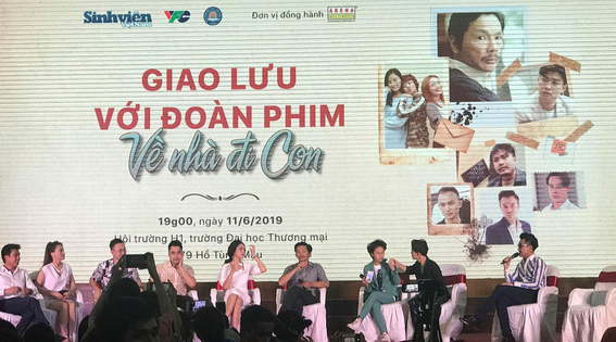 Ekip Về Nhà Đi Con giao lưu náo loạn cả hội trường: Sâu răng vì Bảo chăm sóc crush Ánh Dương cực mạnh! - Ảnh 15. Ekip Về Nhà Đi Con giao lưu náo loạn cả hội trường: Sâu răng vì Bảo chăm sóc crush Ánh Dương cực mạnh! - Ảnh 15.