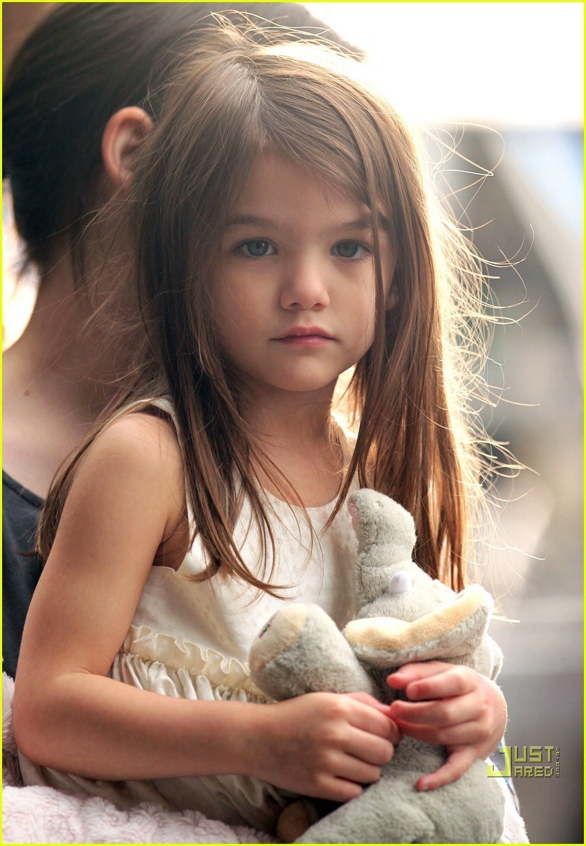 Hành trình nhan sắc 2 công chúa nhà sao hot nhất Hollywood: Harper Beckham xinh ra, Suri Cruise ngày càng bị dìm - Ảnh 20. Hành trình nhan sắc 2 công chúa nhà sao hot nhất Hollywood: Harper Beckham xinh ra, Suri Cruise ngày càng bị dìm - Ảnh 20.