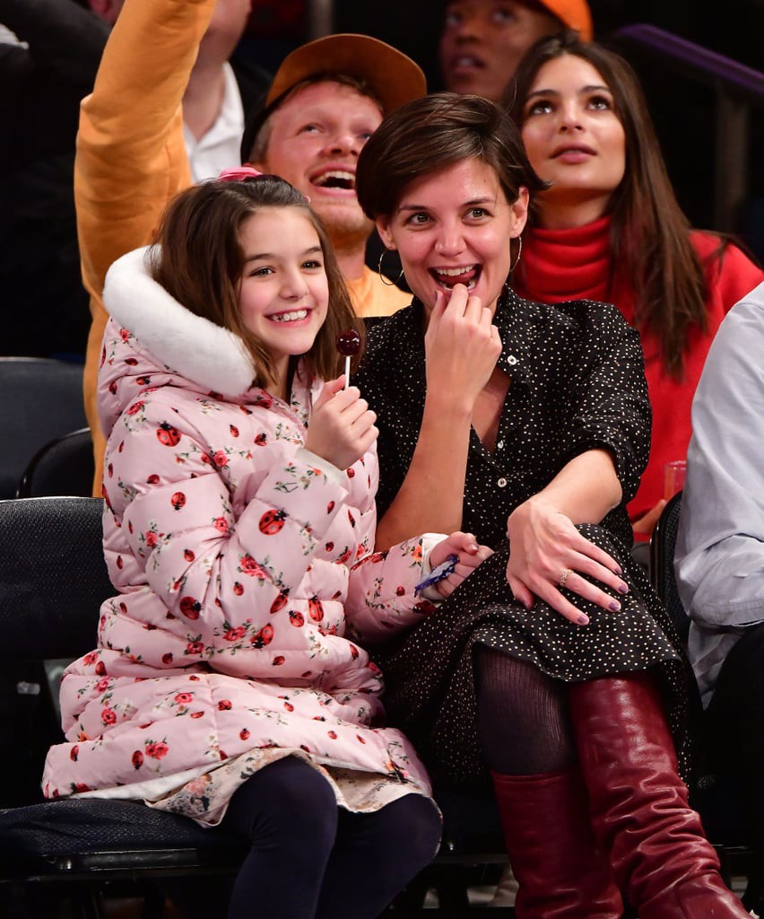 Hành trình nhan sắc 2 công chúa nhà sao hot nhất Hollywood: Harper Beckham xinh ra, Suri Cruise ngày càng bị dìm - Ảnh 30. Hành trình nhan sắc 2 công chúa nhà sao hot nhất Hollywood: Harper Beckham xinh ra, Suri Cruise ngày càng bị dìm - Ảnh 30.