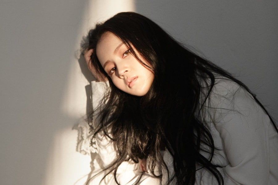 Hậu drama B.I rời nhóm và YG: Đừng vội khóc cho iKON, “nhọ” nhất công ty hiện giờ phải là nghệ sĩ này! - Ảnh 1. Hậu drama B.I rời nhóm và YG: Đừng vội khóc cho iKON, “nhọ” nhất công ty hiện giờ phải là nghệ sĩ này! - Ảnh 1.