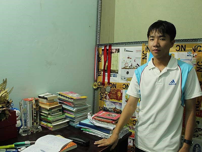 Cậu bé siêu kỷ lục Đường lên đỉnh Olympia - Ảnh 1. Cậu bé siêu kỷ lục Đường lên đỉnh Olympia - Ảnh 1.