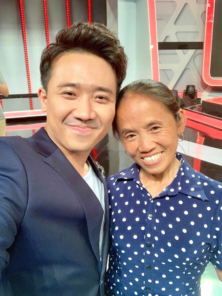Xuất hiện cùng Bà Tân Vê Lốc, ảnh của Trấn Thành đạt lượng like siêu nhanh khổng lồ! - Ảnh 1. Xuất hiện cùng Bà Tân Vê Lốc, ảnh của Trấn Thành đạt lượng like siêu nhanh khổng lồ! - Ảnh 1.