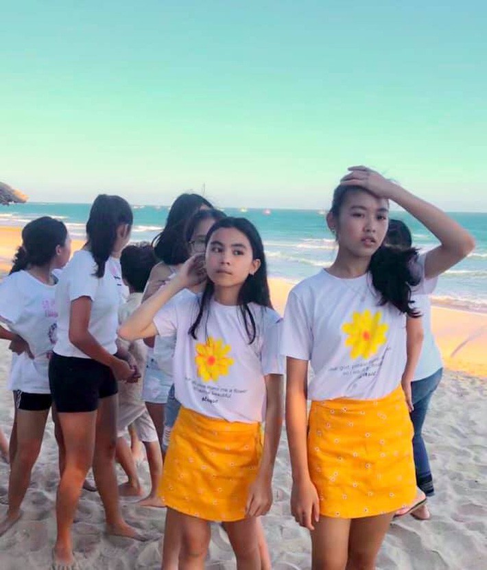 Đẹp cả đôi đã đành, con gái nhà MC Quyền Linh còn khiến dân tình ngưỡng mộ vì cách thể hiện tình cảm qua style - Ảnh 6. Đẹp cả đôi đã đành, con gái nhà MC Quyền Linh còn khiến dân tình ngưỡng mộ vì cách thể hiện tình cảm qua style - Ảnh 6.