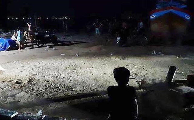 Chìm tàu chở khách tham quan đảo ở Khánh Hoà, 3 du khách rơi xuống biển tử vong - Ảnh 1.