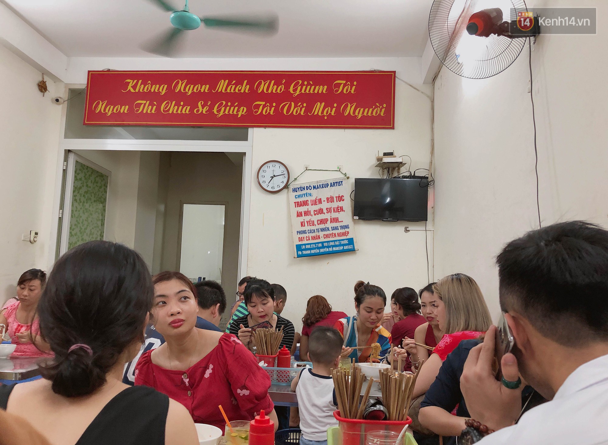 Mục sở thị quán phở trộn chợ Ngọc Hà được các 