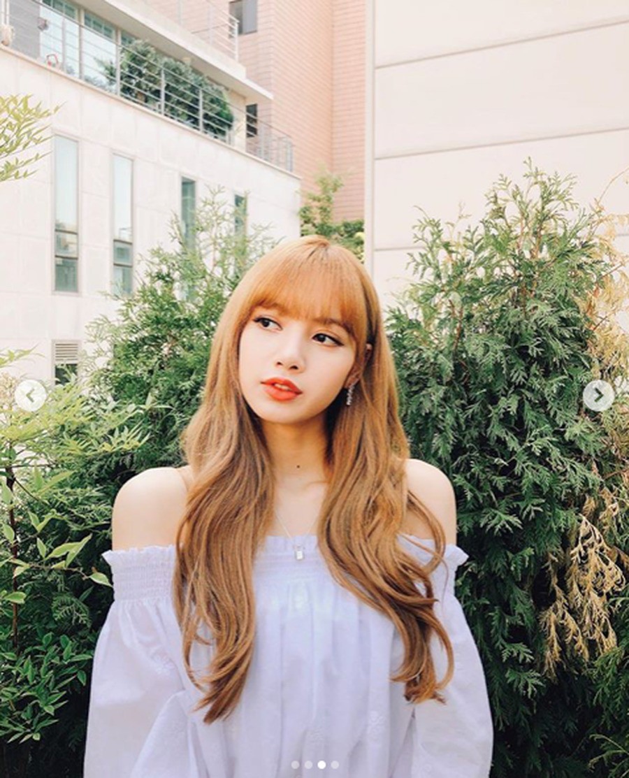 Hãy cùng chiêm ngưỡng hình ảnh Lisa xinh đẹp và dễ thương nhất của Blackpink với gu trang điểm đơn giản nhưng vô cùng thu hút. Các fan của cô nàng sẽ không thể bỏ qua kho ảnh siêu đáng yêu này.