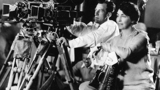 Lois Weber: Nữ đạo diễn xuất sắc nhất Hollywood không ngại vạch trần mảng tối xã hội, sự nghiệp lẫy lừng nhưng chết trong cô độc túng thiếu, không ai ngó ngàng - Ảnh 1.