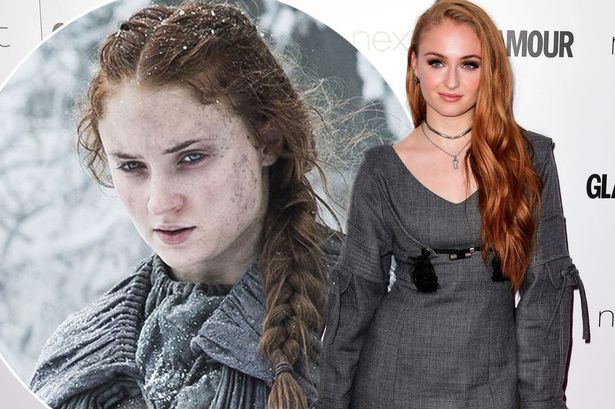 Nữ hoàng Sansa Sophie Turner của Game Of Thrones mất kinh nguyệt suốt 1 năm vì ăn kiêng - Ảnh 1.