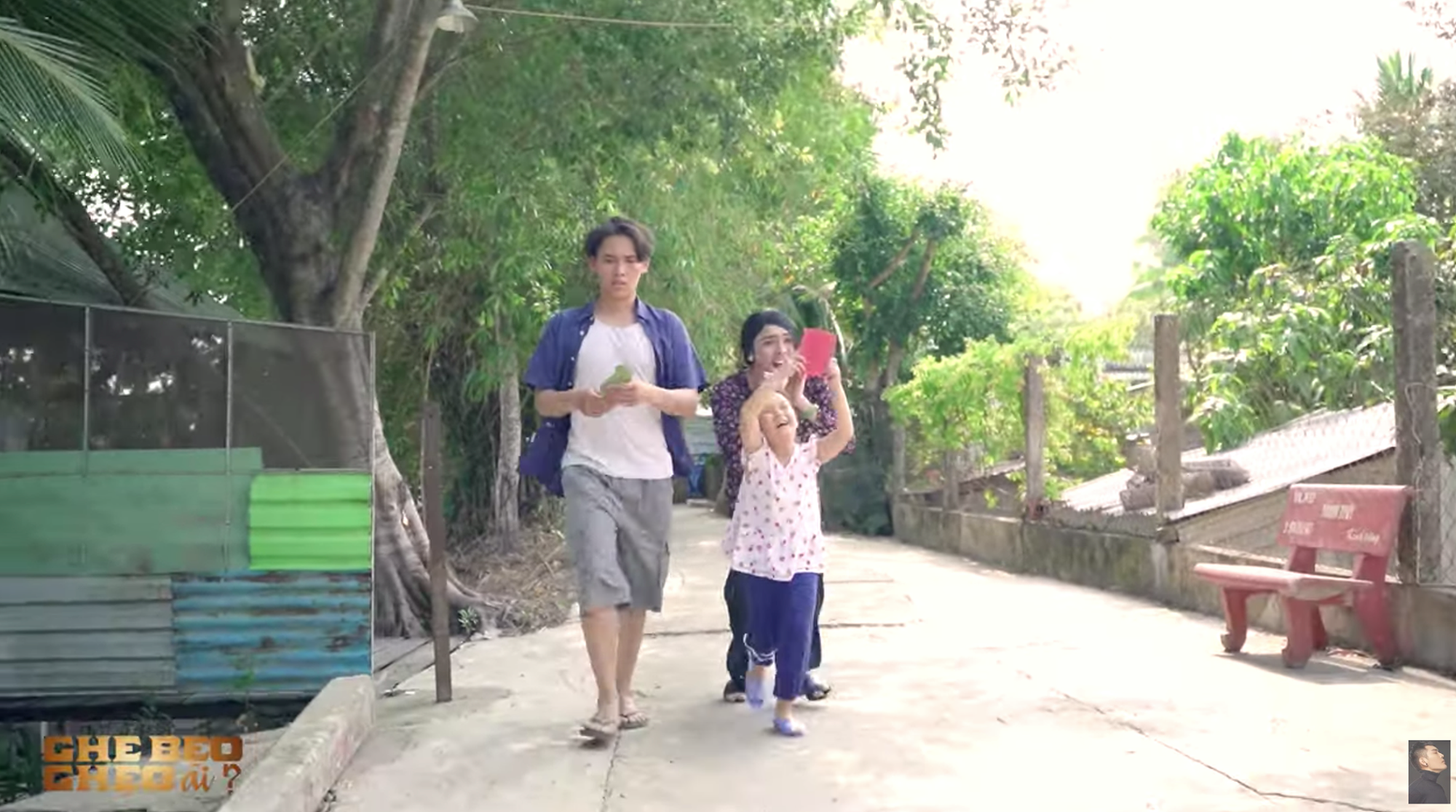 Preview Ghe Bẹo Ghẹo Ai tập 2: Chị Mến tuột quần trước mặt soái ca, chém giang hồ cực căng không nể mẹ chồng - Ảnh 3. Preview Ghe Bẹo Ghẹo Ai tập 2: Chị Mến tuột quần trước mặt soái ca, chém giang hồ cực căng không nể mẹ chồng - Ảnh 3.