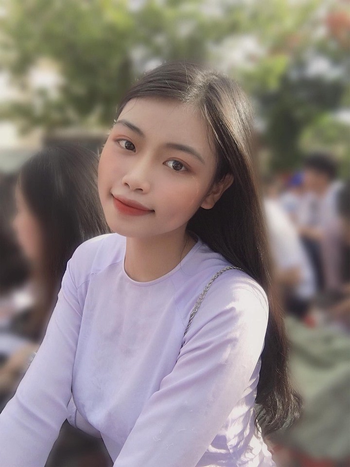 Dậy thì thành công đến độ bị nghi PTTM, girl xinh 2001 tiết lộ bí quyết thực sự giúp mình lột xác - Ảnh 4. Dậy thì thành công đến độ bị nghi PTTM, girl xinh 2001 tiết lộ bí quyết thực sự giúp mình lột xác - Ảnh 4.