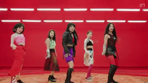 Red Velvet comeback với MV “Zimzalabim”: Nhạc có 1 chi tiết giống BLACKPINK nhưng có đủ sức thành hit mùa hè? - Ảnh 2.