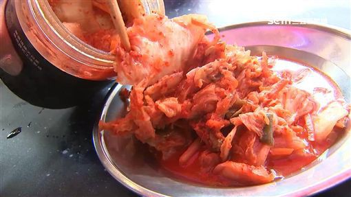 Chuyên gia dinh dưỡng dẫn lý do tại sao ăn dưa muối có thể dẫn đến ung thư và cách ăn để phòng ung thư - Ảnh 2. Chuyên gia dinh dưỡng dẫn lý do tại sao ăn dưa muối có thể dẫn đến ung thư và cách ăn để phòng ung thư - Ảnh 2.
