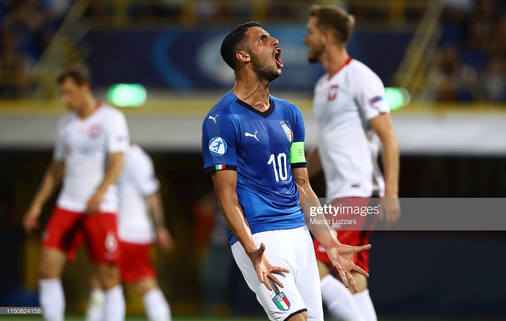 Đáng tiếc là sau đó Italy đã để thua U21 Ba Lan dù kiểm soát bóng tốt hơn, tạo ra nhiều cơ hội nguy hiểm hơn. Họ đang cùng điểm với U21 Tây Ban Nha sau 2 lượt trận, thành tích 1 thắng và 1 thua.