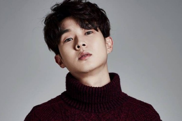 Choi Woo Sik: Gà chung ổ với TWICE, chật vật làm vai phụ mờ nhạt trước khi toả sáng Kí Sinh Trùng - Ảnh 14.